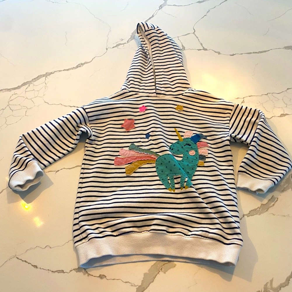 Girls NEXT Unicorn sweatshirt EUC in Size 6/7